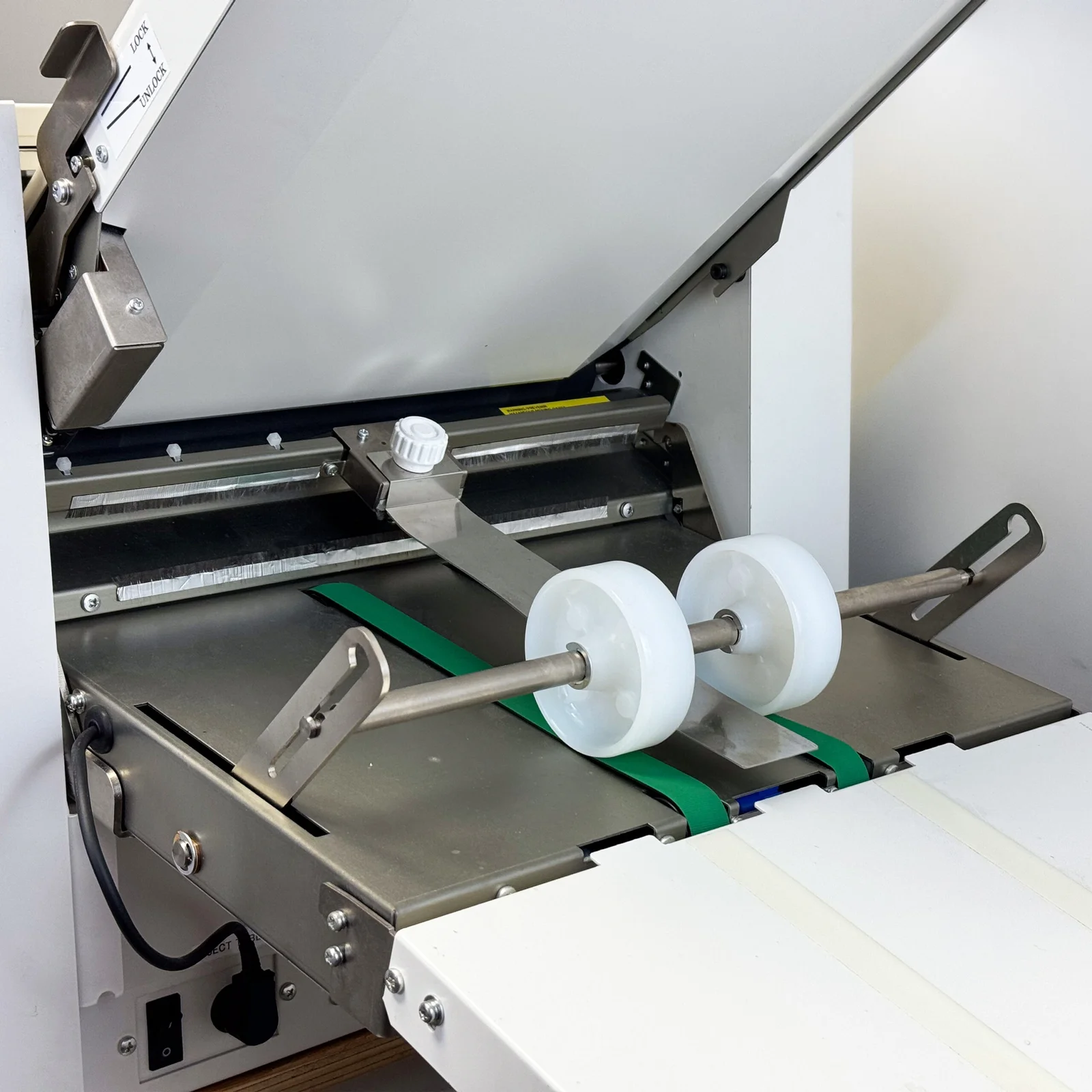 1800S Air-Feed Paper Folder - Image 3