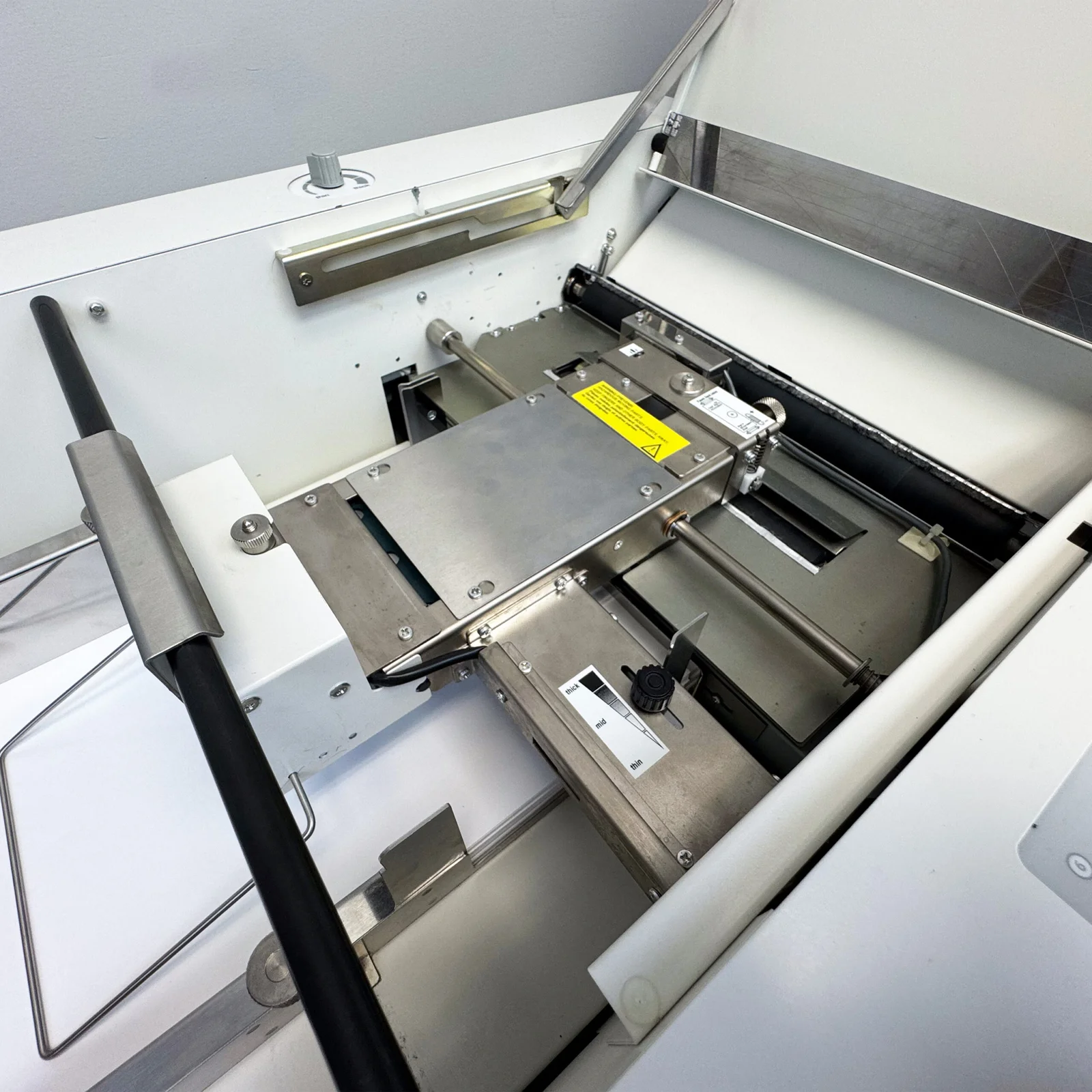 1800S Air-Feed Paper Folder - Image 2